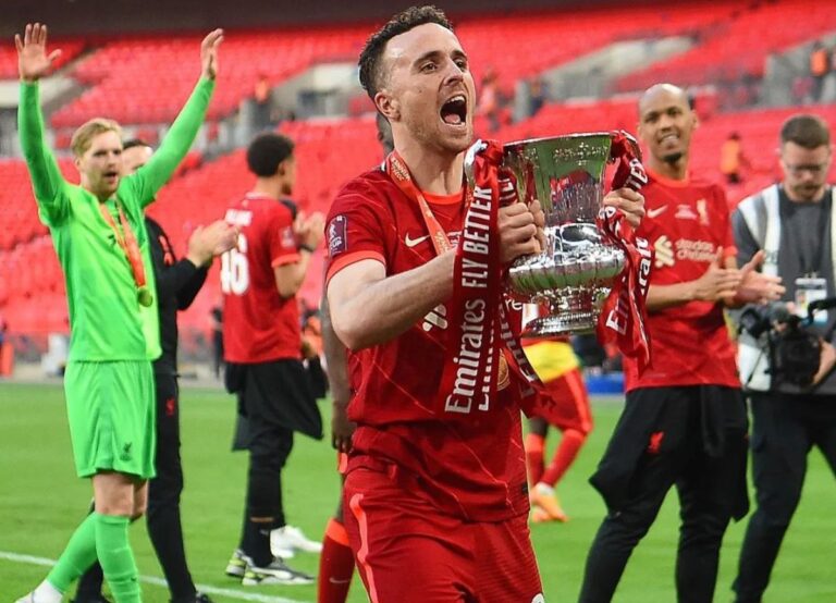Diogo Jota Celebrating