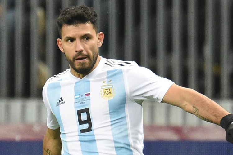 Aguero Playing For Argentina 