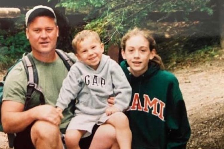 A Throwback Photo Of Breanna Stewart With Her Father Brian And Brother Conor