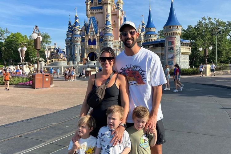Brandon And Nadia With Their Three Kids Take A Trip To Disneyland