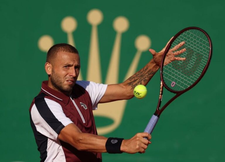 Dan Evans Pictured Returning His Shot During Madrid Open In 2022