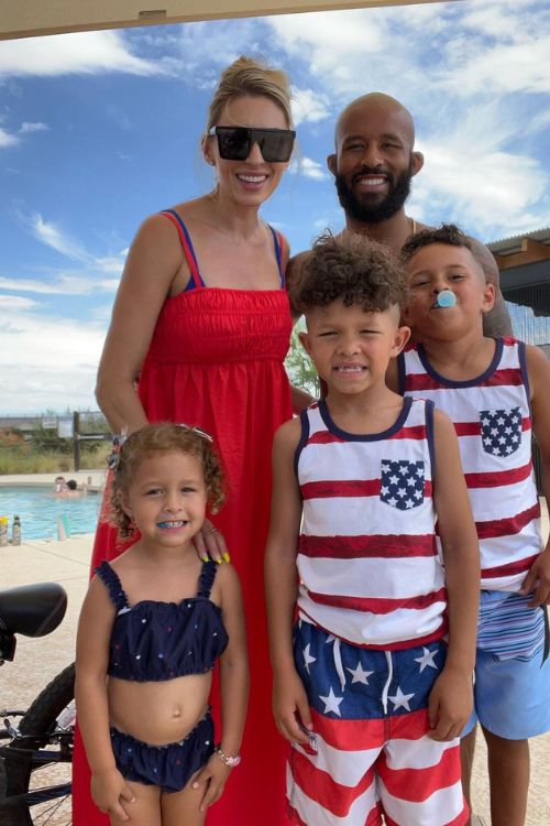Demetrious Johnson Pictured With His Wife Destiny And Their Three Kids 