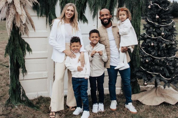 Demetrious Johnson Pictured With His Family In 2021 