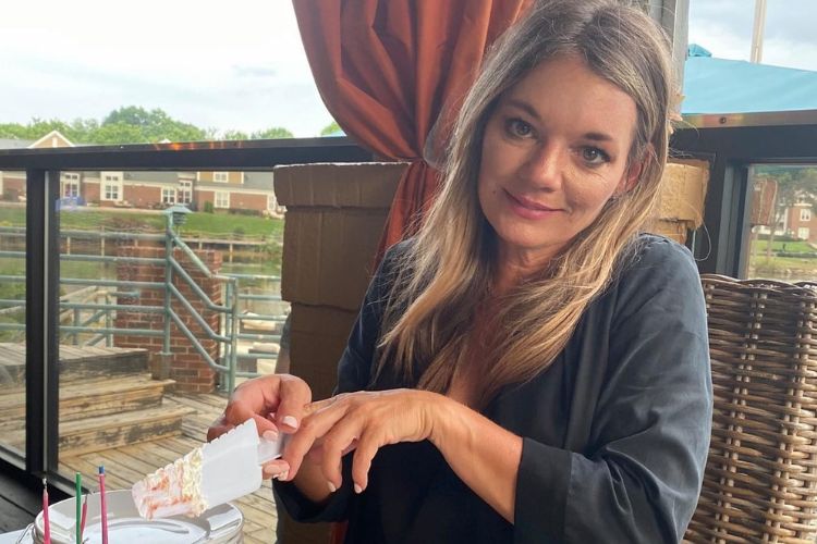 Dennis Hamlin Sister Lisa Chapman Pictured Cutting Her Birthday Cake In 2020