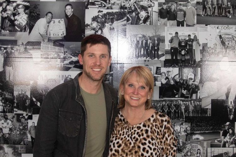 Denny Hamlin Pictured With His Mom Mary Lou Hamlin In 2021