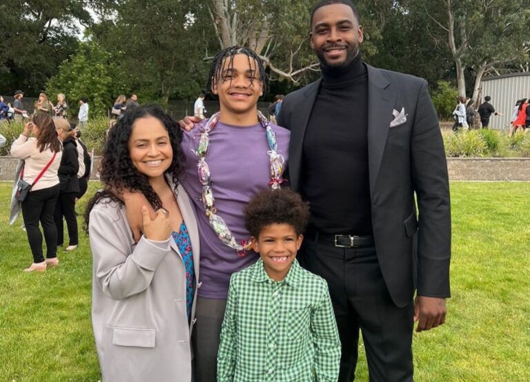 Dorell Wright Pictured With His Wife Mia Lee And Their Two Sons, Devin And Dash Wright