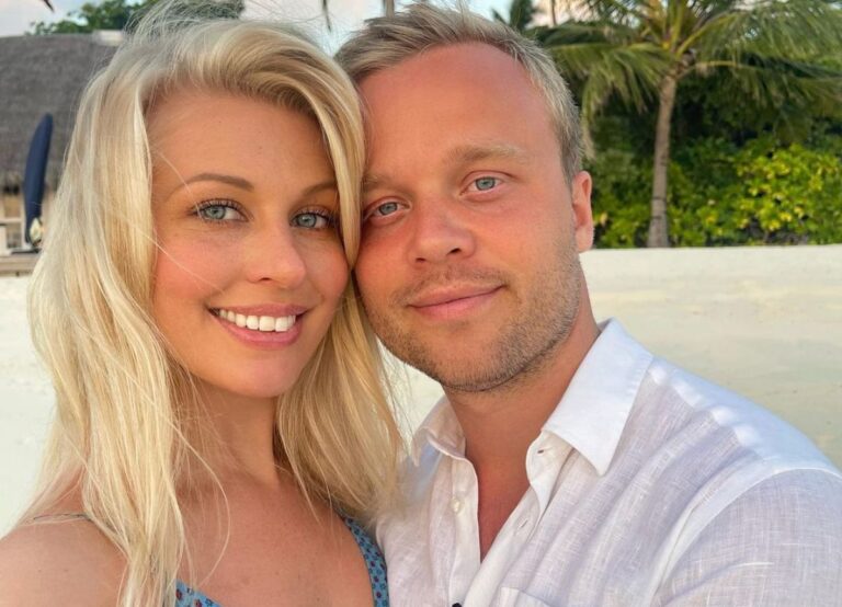 Felix Rosenqvist And Girlfriend Emille Sutt Pictured During Their Trip To Maldives In November 2022