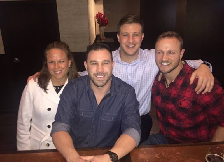 From Left To Right: Amanda Kipnis, Jason Kipnis, Blair Kipnis And Todd Kipnis Pictured In 2017