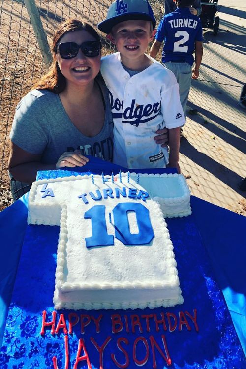 Jillian Turner Makes A Justin Turner Cake For A Super Fan Of Los Angeles Dodgers 