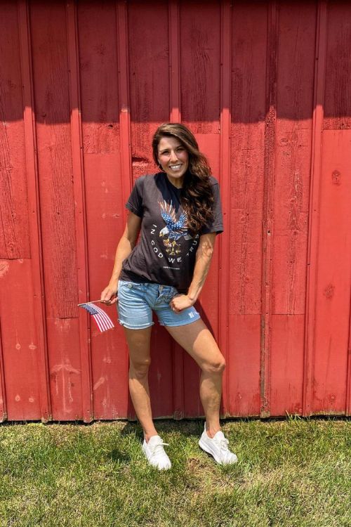 Samantha Call Is All Smiles As She Holds The American Flag In One Hand Celebrating Fourth Of July 