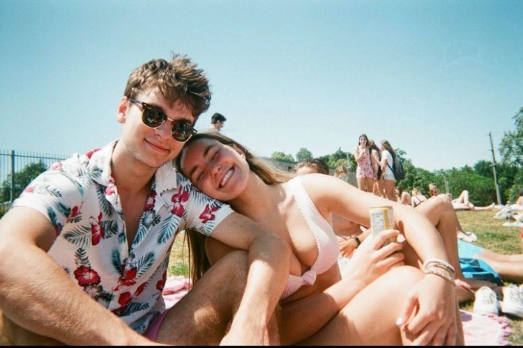 Wyatt Johnston Poses With His Girlfriend Brooke Farnfield In A Picture Shared On His Handle In 2022