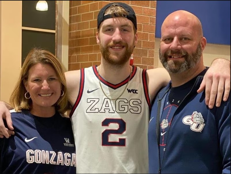Drew Timme With His Parents