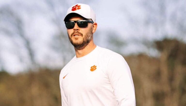 Garrett Riley Brother Lincoln Riley
