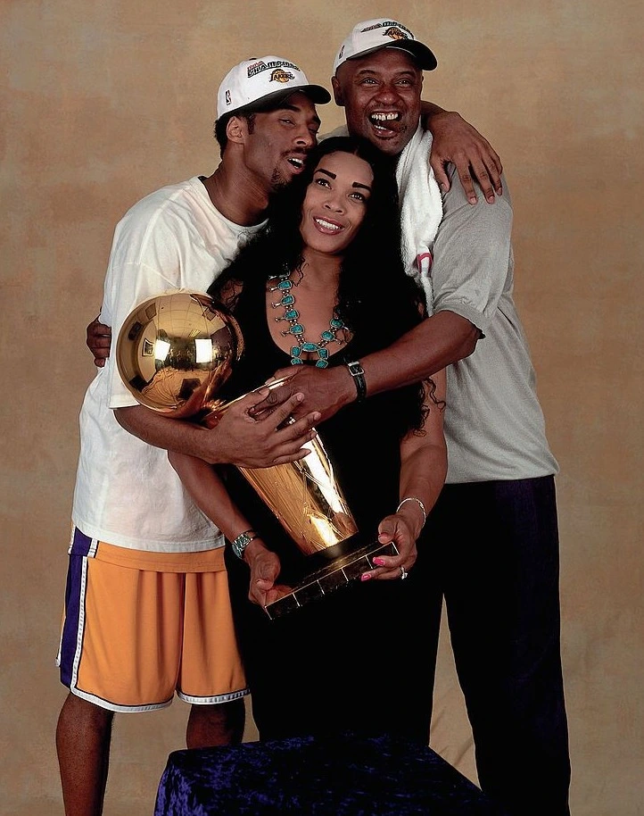 Kobe Bryant With His Parents 