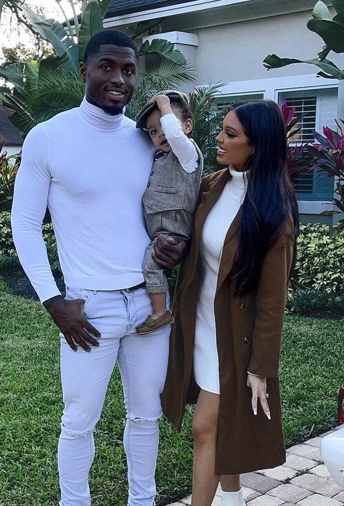 Laquon Treadwell With His Wife And Son (Source: Instagram)