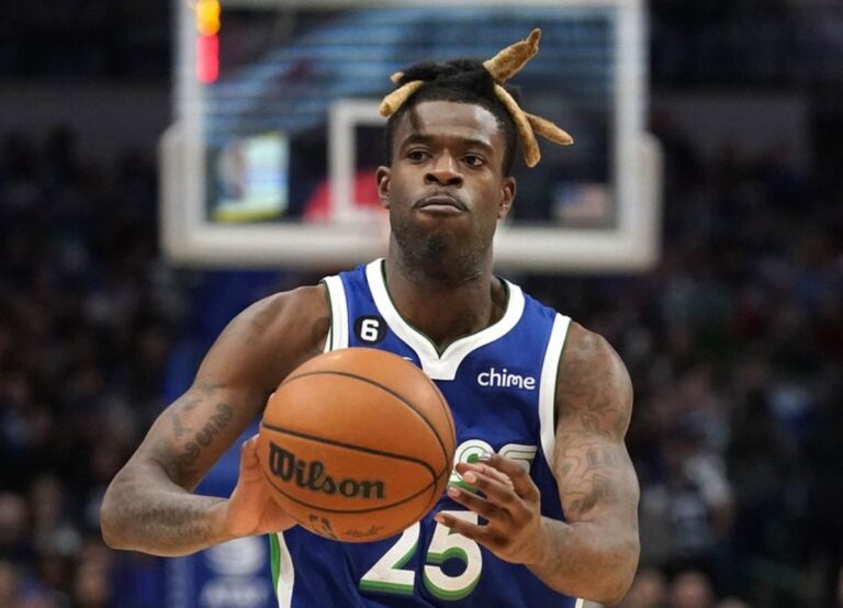 Reggie Bullock With Mavericks During A Game