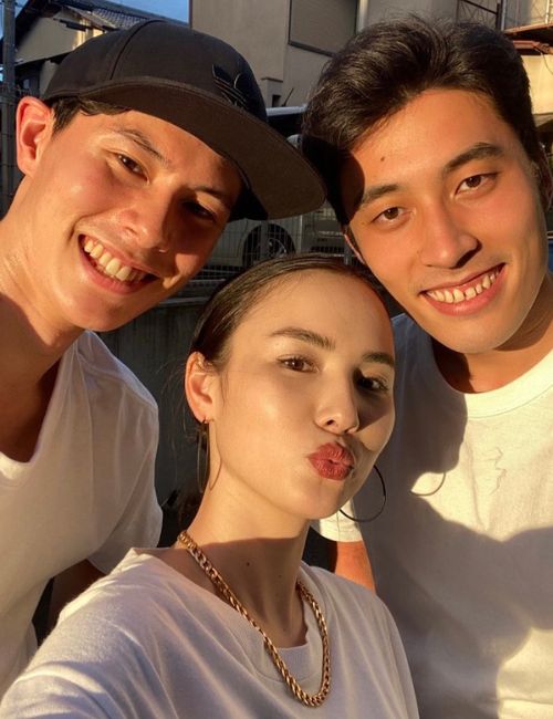 Rui Takahashi With His Brother Ran And Girlfriend Anrie