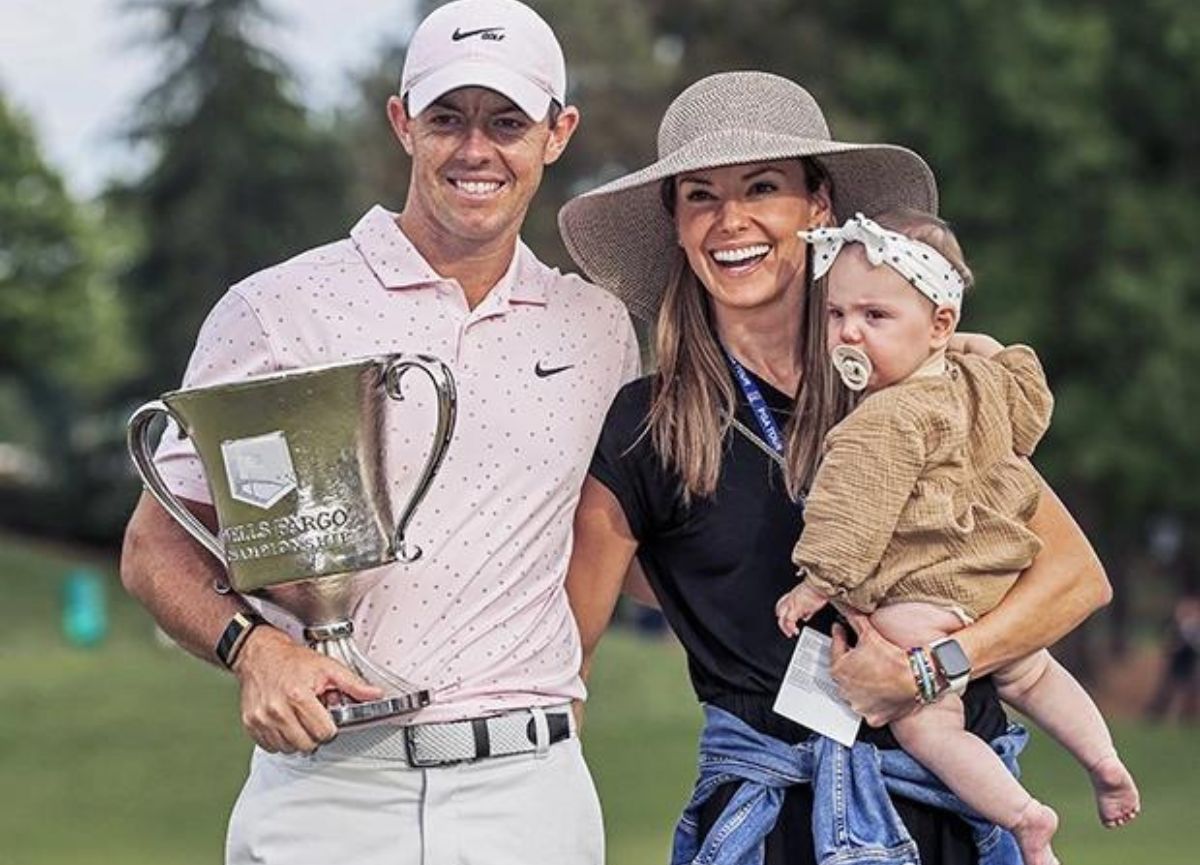 Rory McIlory With His Wife And Kids 