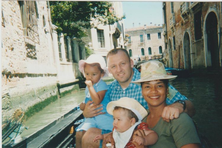 Chase Burns With His Parents And Sister