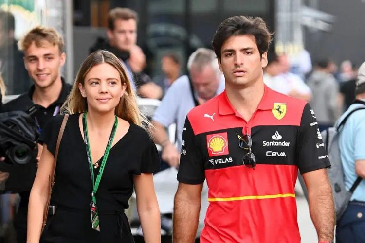 Carlos Sainz Spotted With His Ex-Girlfriend Isa While Dating 