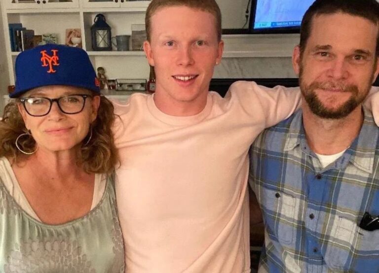 Pete Crow-Armstrong With His Parents