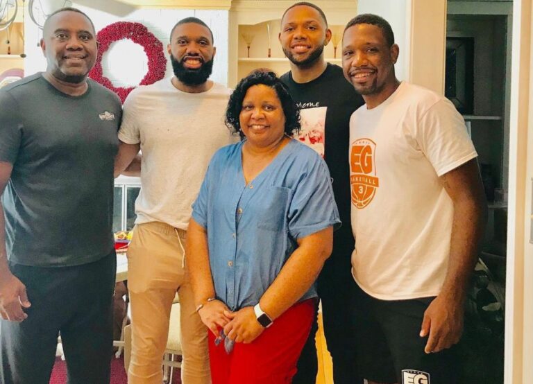 Eric Gordon Pictured With His Brothers Evan (Right) And Eron (Second From Left) With Their Parents In 2019