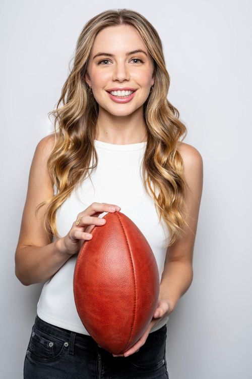 Meghan Payton Works As A Host For WagerTalk TV And Has Followed In Her Father's Footsteps