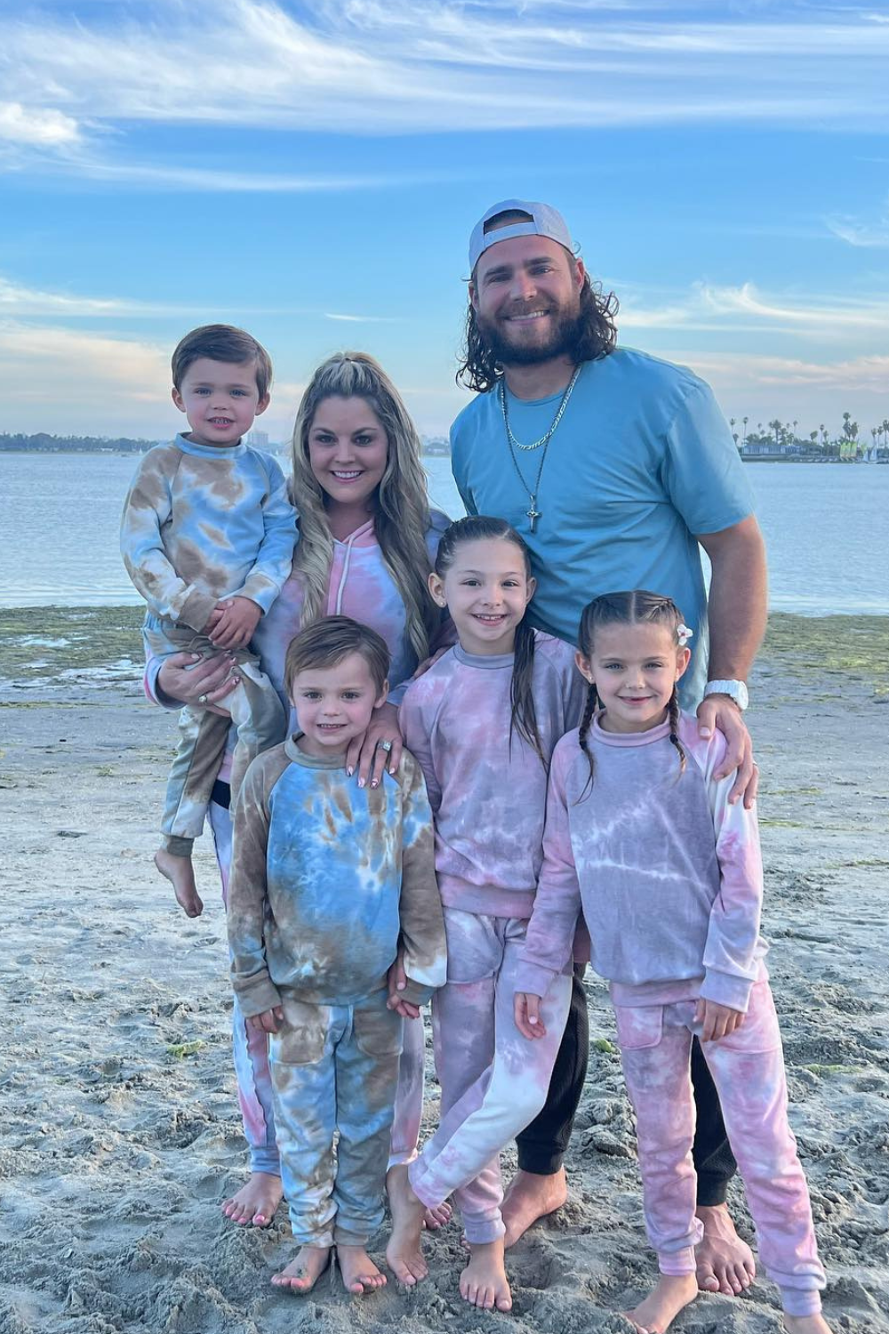 Brandon Crawford Out With His Wife And Kids