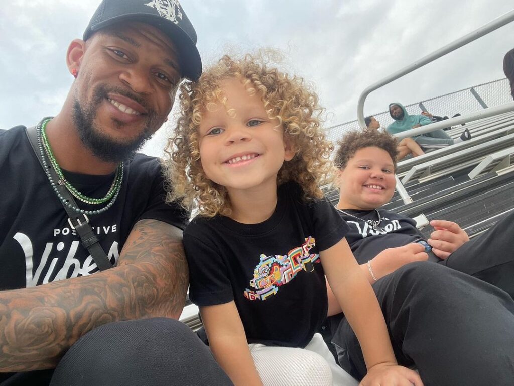 Byron Buxton with his kids, Brix &and Blaze