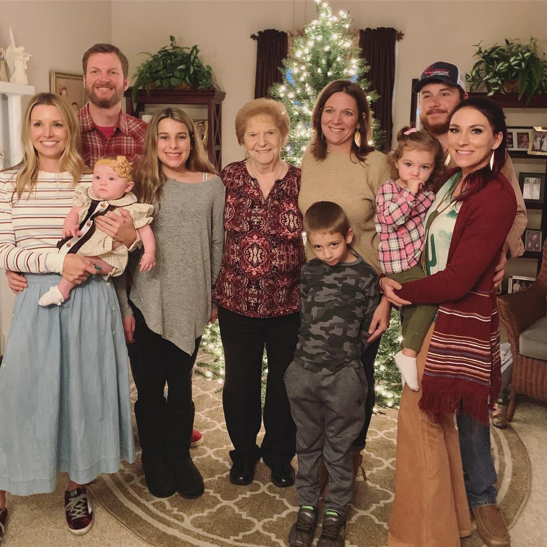 Dale With His Sisters, Their Family And Mamaw
