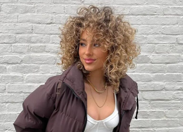 Stunning Gia Duddy