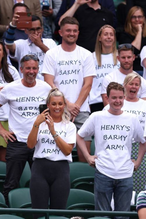 Henry Searle Fans Supporting Him
