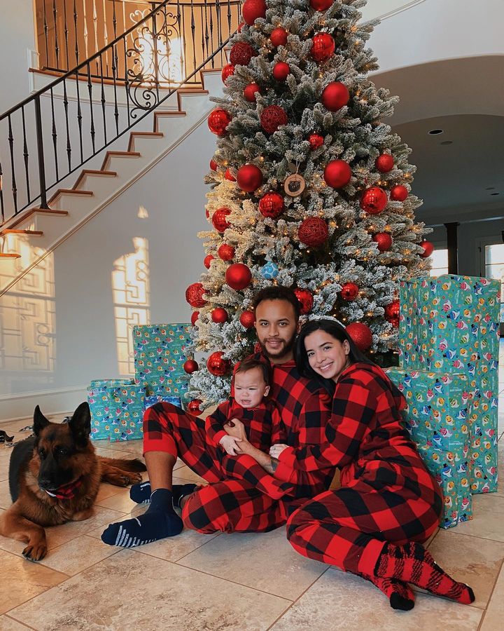 Kyle Anderson With His Wife And Son