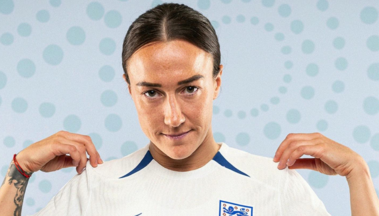 Lucy Bronze Brother Jorge & Sister Sophie Are Her Inspiration