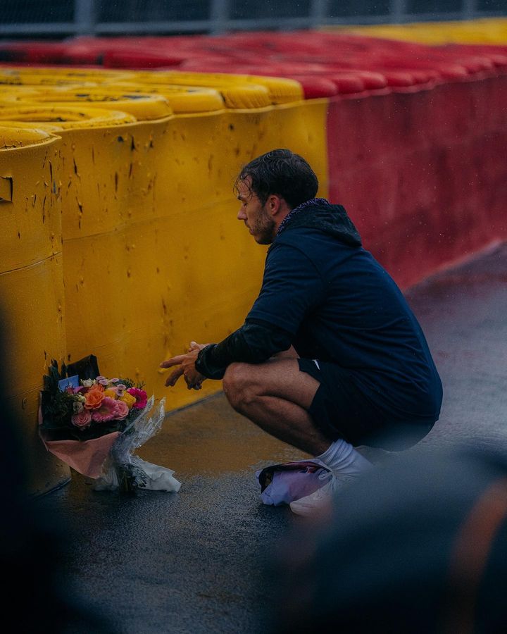 Pierre Gasly Paying Tribute To His Friend, Anthoine
