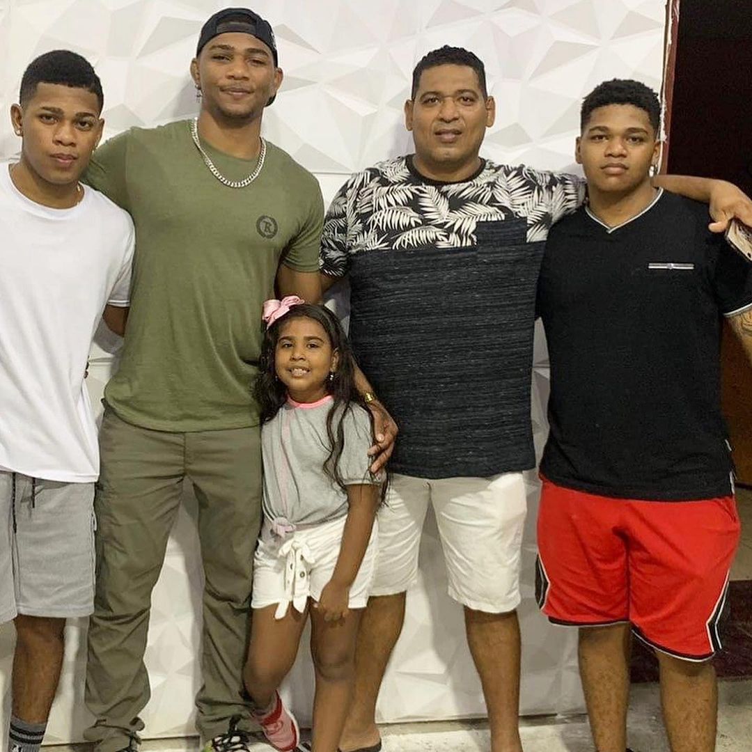 Michael Morales With His Father And Siblings