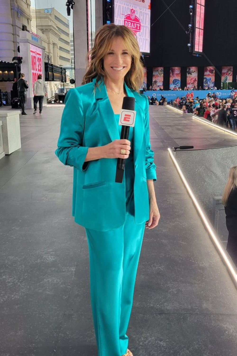 Suzy Kolber in the work field with ESPN