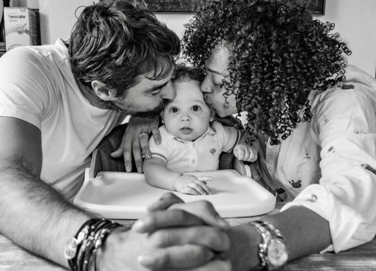Jeremy Chardy With His Wife Susan & Son Stone