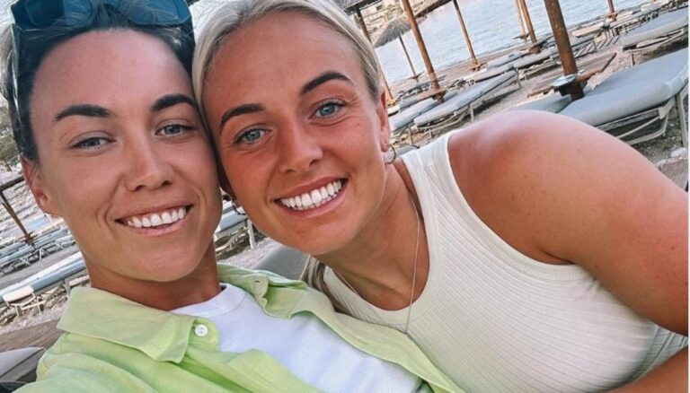 mackenzie arnold and kirsty smith