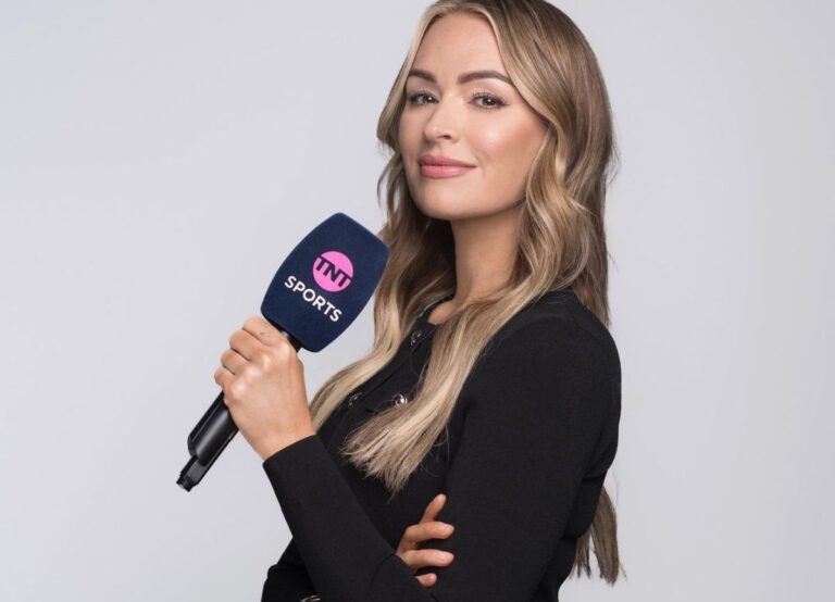English Presenter Laura Woods