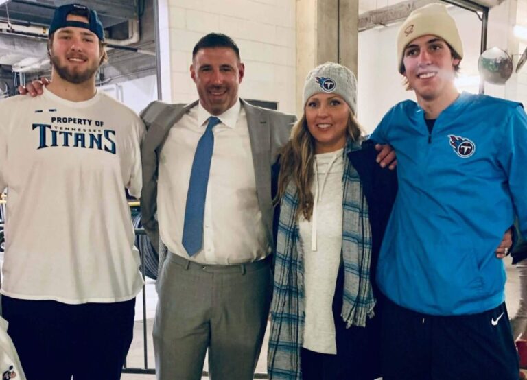Mike Vrabel With His Wife And Kids