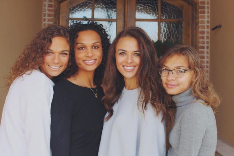 From L To R: Anna, Julia, Kara, And Lauryn Hall Pictured In 2019