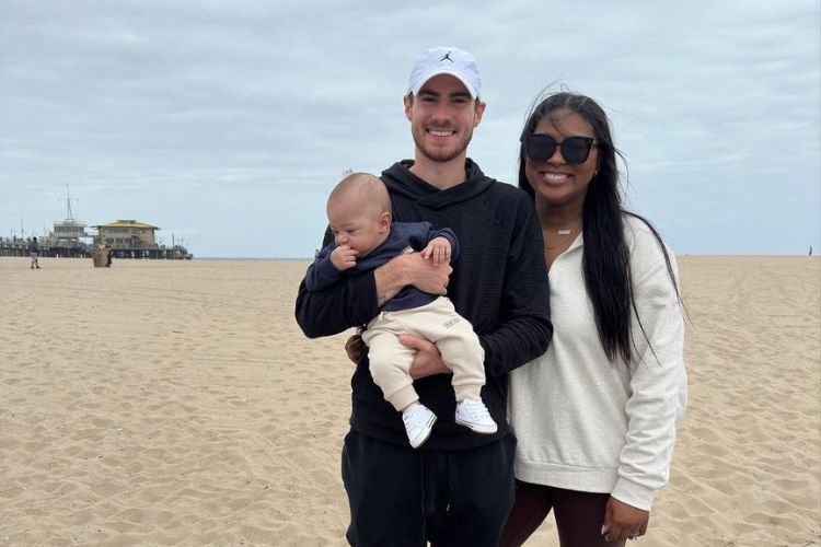 Clayton And Ariana Took A Trip To Beach Earlier This Year With Their Son, Cash 