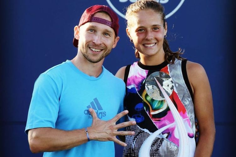 Daria Kasatkina Pictured With Her Brother, Alexandr After Winning The Silicon Valley Classic Tournament In 2022
