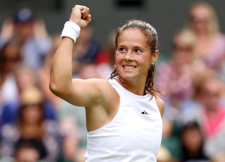 Daria Kasatkina Pictured Celebrating With The Crowd At Wimbledon After Emerging Victorious In Her Second Game