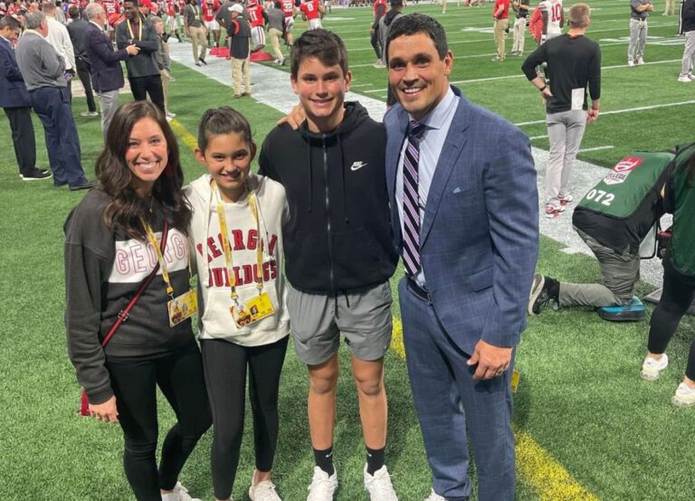 David Pollack Pictured With His Wife Lindsey And Their Two Kids, Nicholas And Leah In 2023