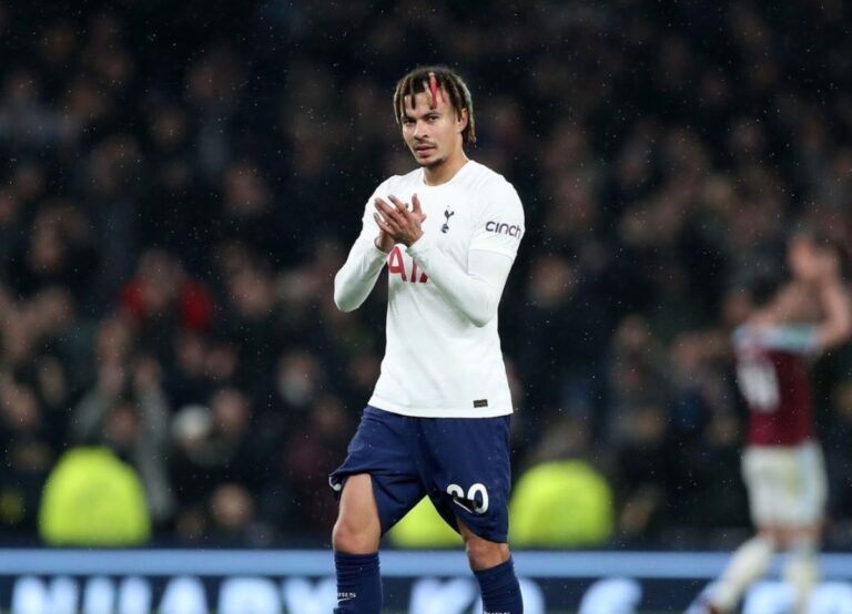 Dele Alli Pictured In His Tottenham Kit In 2021 Celebrating With Fans