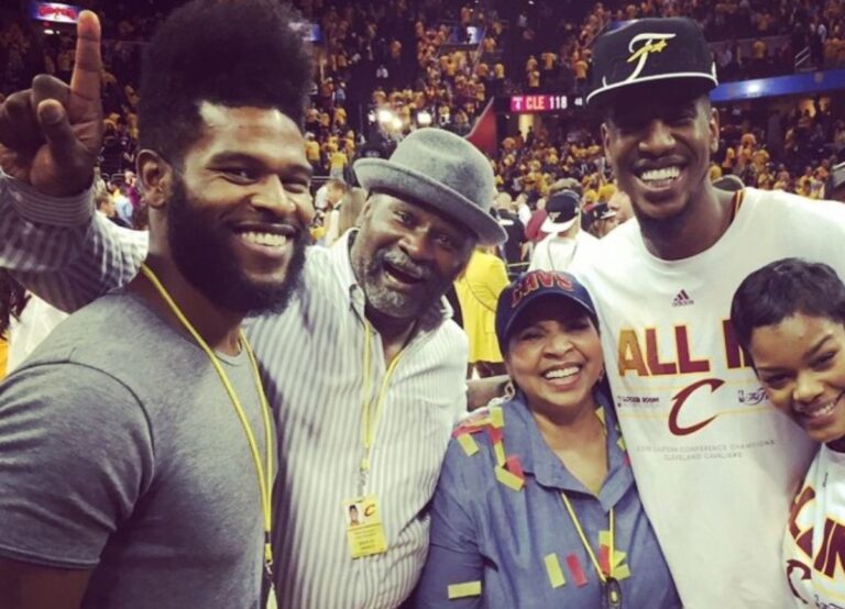 Iman Shumpert Pictured With His Brother Ahrii, Their Parents Odis And L'Tanya And His Wife Teyana Taylor