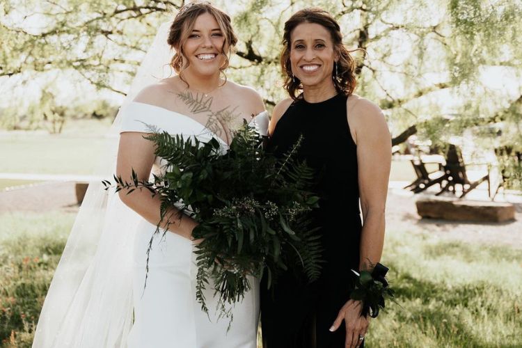 Jennifer Kitna Pictured With Her Daughter Jada Kitna At Her Wedding In 2023