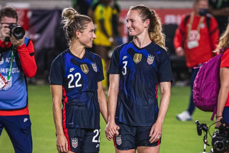Kristie And Sam Mewis Hold Hand After Their Game In Houston, Texas In 2021